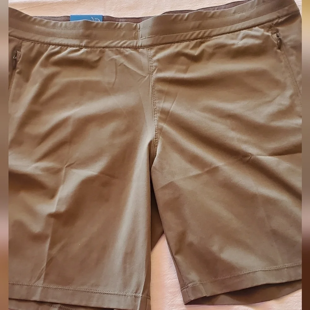 Kuhl Freeflex Short 8 Inch Inseam Sage Green Hiking Activewear XL 6308 NEW